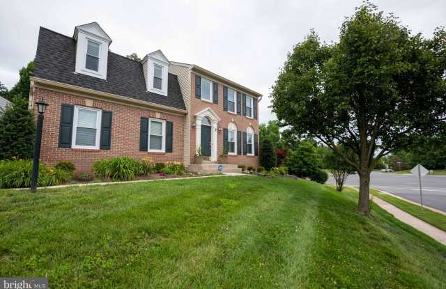 43190 HUNT MANOR COURT - 43190 Hunt Manor Court, Ashburn, VA 20147