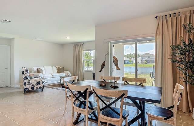 2219 Lake Preserve Circle Gallery 3