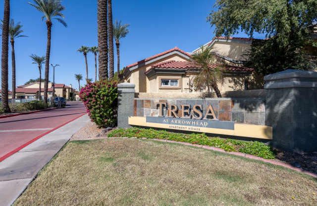 Tresa at Arrowhead photos photos