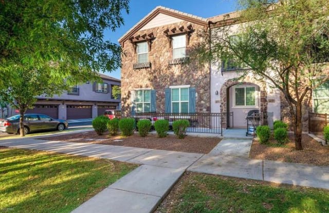 2726 South Equestrian Drive - 2726 South Equestrian Drive, Gilbert, AZ 85295