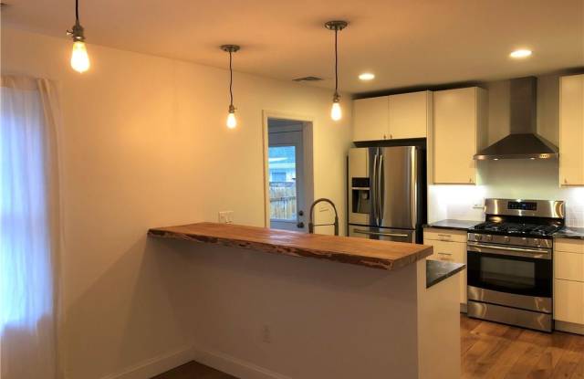 60 Iroquois Road Gallery 2