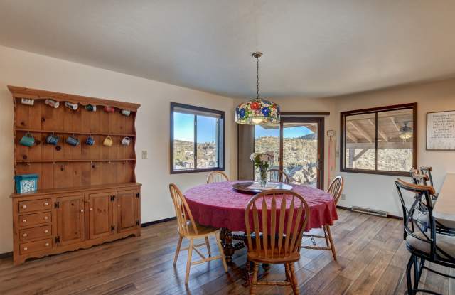 1520 Willow Way photos photos