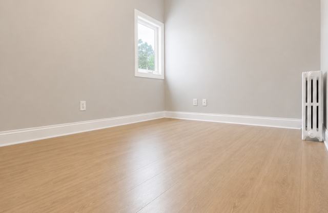 874 Selby Avenue Gallery 1