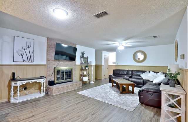 2810 Arrowhead Drive photos photos