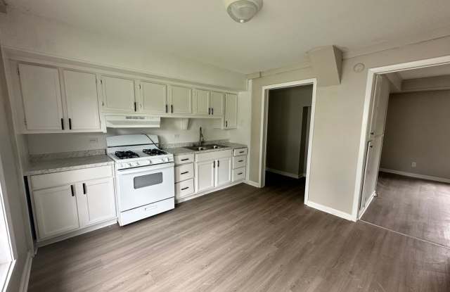 Spacious 3-Bedroom, 1-Bath Home with Newly Renovated Kitchen! photos photos