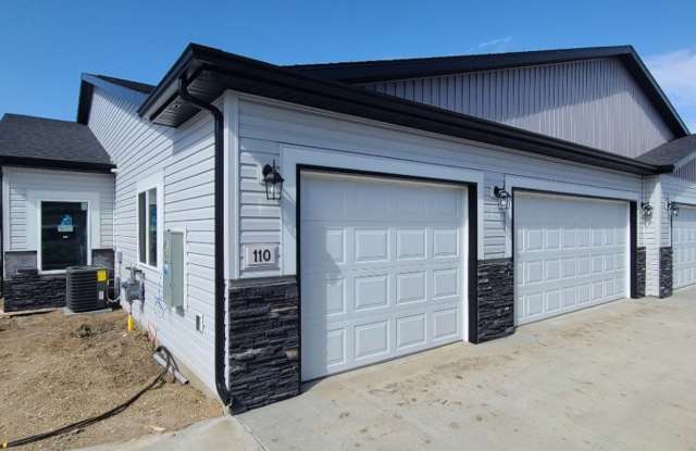 TWIN HOME IN SOUTH BISMARCK W/ HUGE 3 STALL GARAGE photos photos