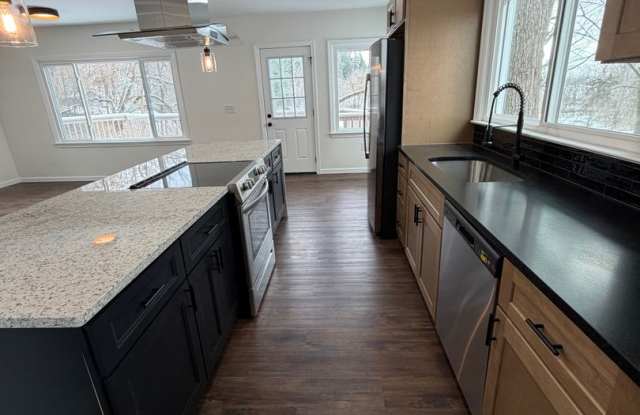 Beautifully Renovated 3/2 in Huge Lot - 7980 Newark Road, Knox County, OH 43050