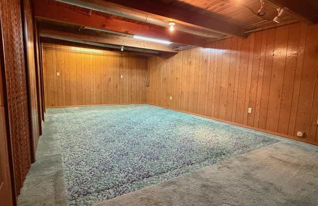 7755 Pinewood Cir photos photos