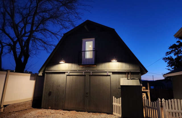 Barn Tiny Home - private yard - Furnished w/all utilities included - 120 East 100 South, Washington, UT 84780 Barn Tiny Home - private yard - Furnished w/all utilities included - 120 East 100 South, Washington, UT 84780