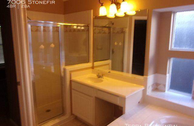 7006 Stonefir Gallery 2