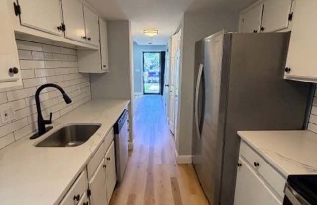 429 Summer Park Crescent - 1 Gallery 2