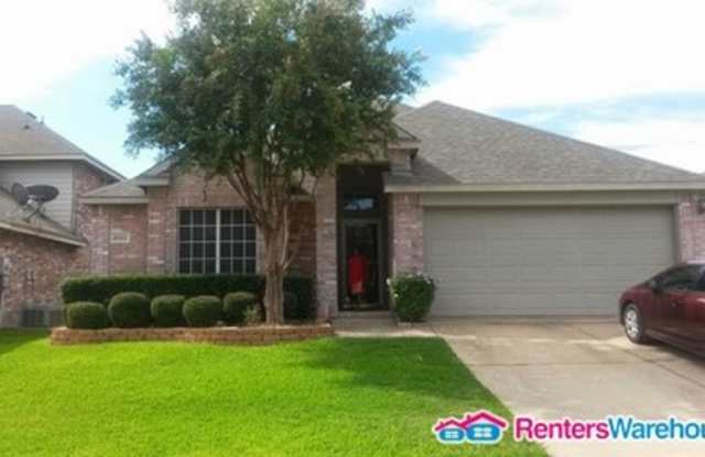 2933 Bourbon St - 2933 Bourbon Street, Fort Worth, TX 76123