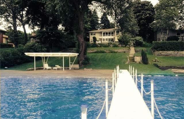 2250 E HAMMOND LAKE Drive - 2250 East Hammond Lake Drive, Oakland County, MI 48302