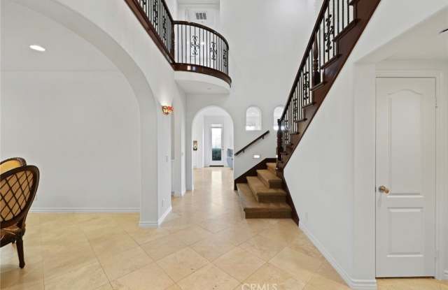 973 Blue Heron Gallery 4