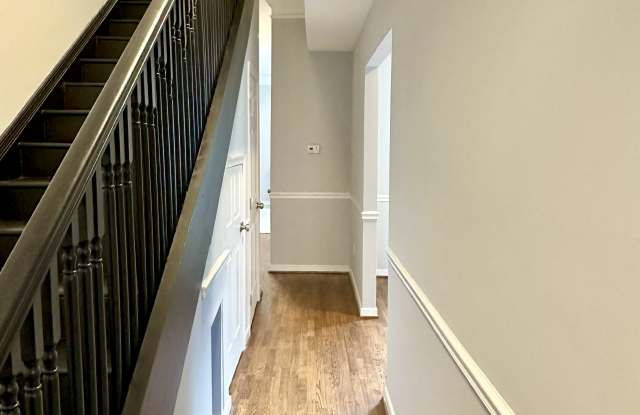 2317 Venable St Gallery 4