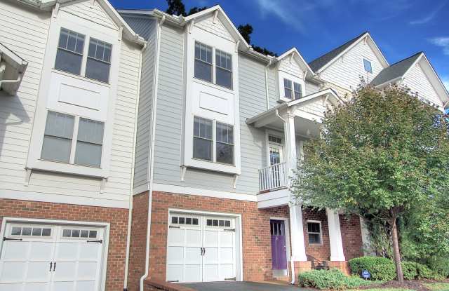 Spacious Brookwood Townhome Near UVA Medical Center  Downtown photos photos