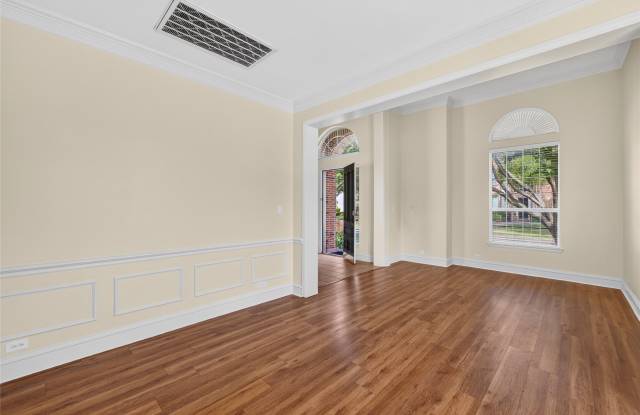 8701 Mandevilla Drive Gallery 4