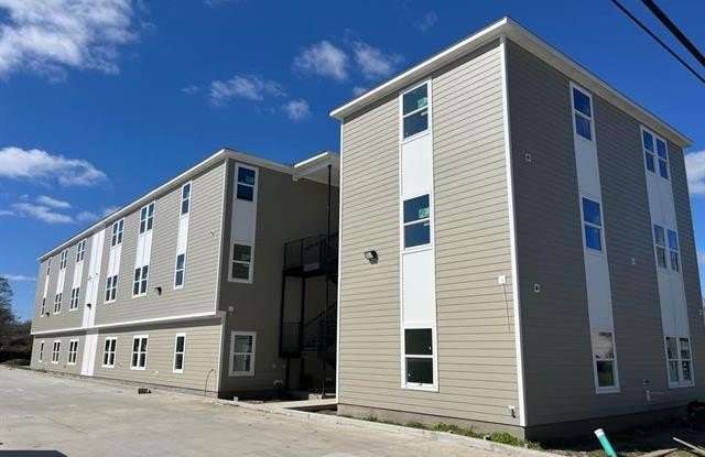 686 CENTRAL Avenue photos photos