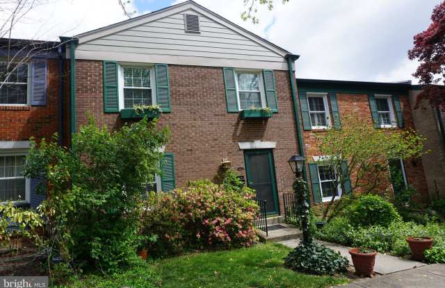2107 HUNTINGTON AVENUE - 2107 Huntington Avenue, Huntington, VA 22303