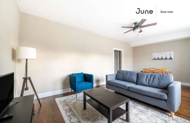 3304 West Armitage Ave. photos photos