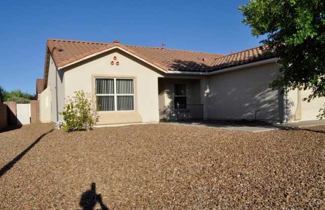 Single Story Three Bedroom Home in the Heart of Henderson Gallery 4
