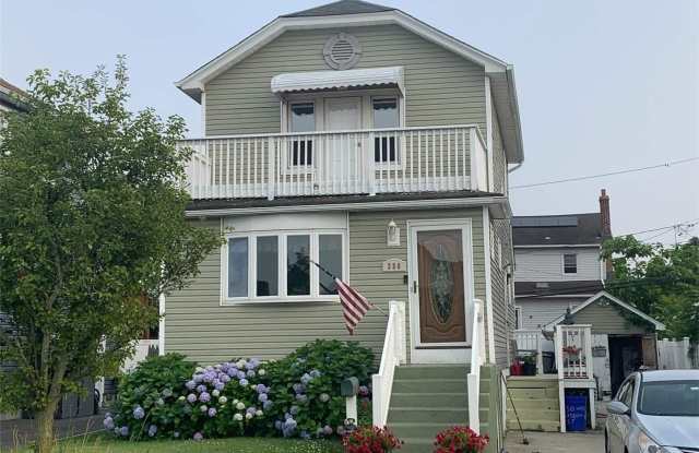 350 W Hudson Street - 350 West Hudson Street, Long Beach, NY 11561