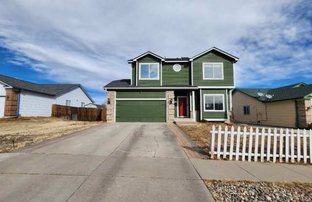 Spacious & Conveniently Located Rental Home in Colorado Springs – 1512 Coolcrest Ave photos photos
