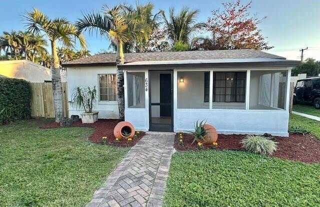 634 Oak Street photos photos