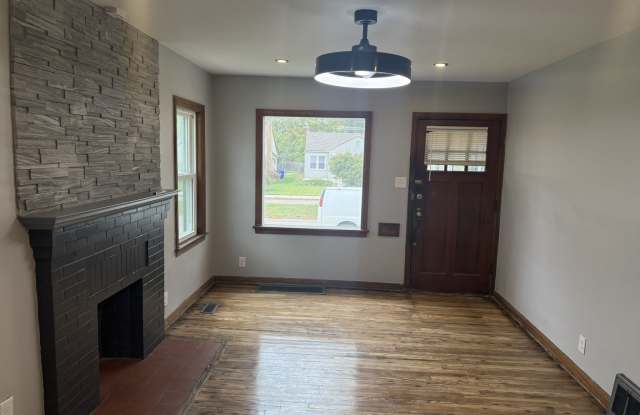 1050 Bulen Avenue photos photos
