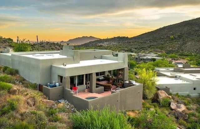 9898 E GRAYTHORN Drive Gallery 4