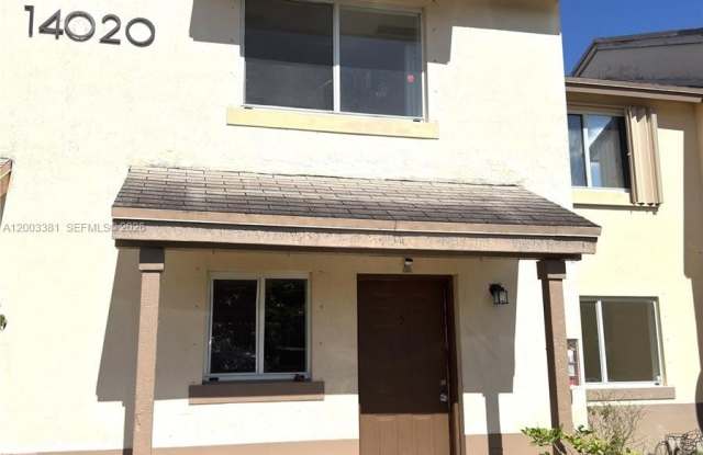 14020 NE 3rd Ct photos photos