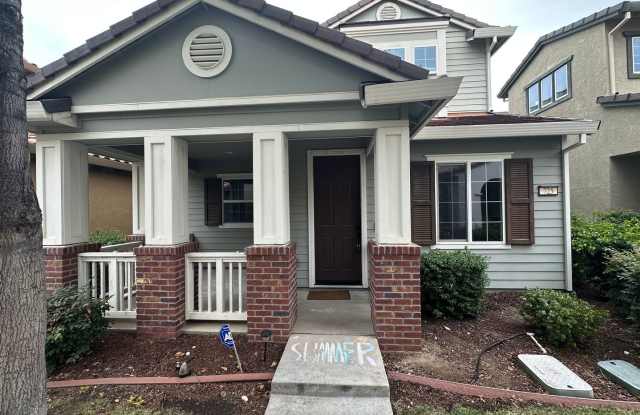 Beautiful 3 Bedroom, 2.5 Bath Mountain House Home photos photos