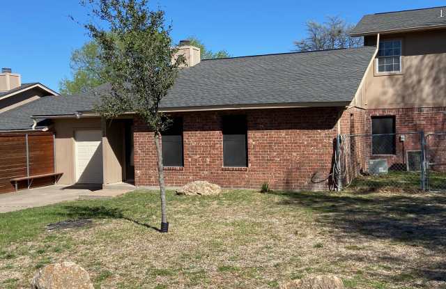 702 Blackwell Ave photos photos