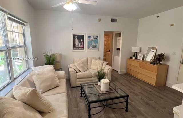 1255 Pennsylvania Ave - 1255 Pennsylvania Avenue, Miami Beach, FL 33139