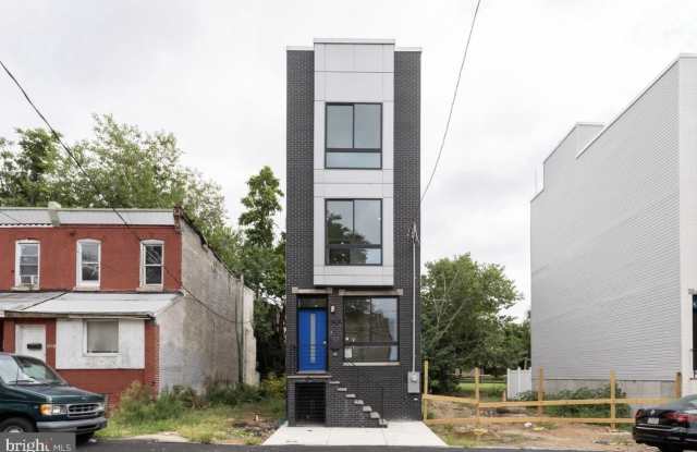 1425 S HANSON STREET photos photos