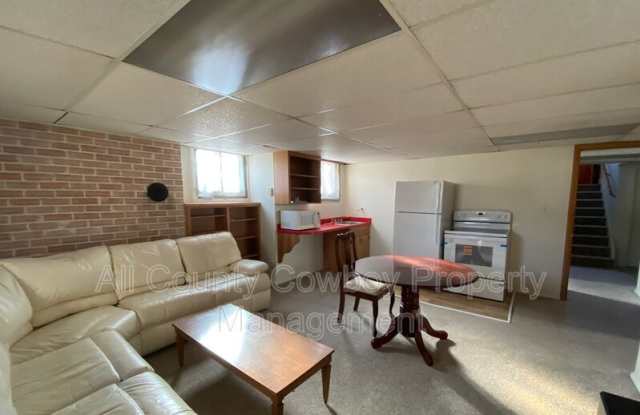 414 1/2 S 13th St photos photos