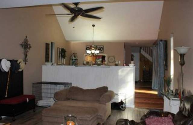 38 Fairway Ln - 38 Fairway Lane, Peachtree City, GA 30269