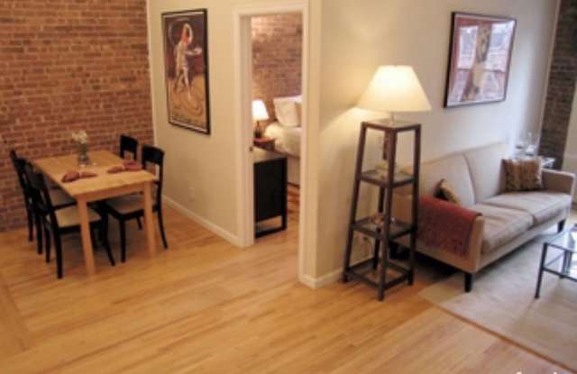242 W 72nd Street Gallery 3