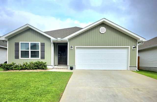 Beautiful, Pace 4/2 Home in Fun-filled Subdivision with Playgrounds  Splash pad! photos photos