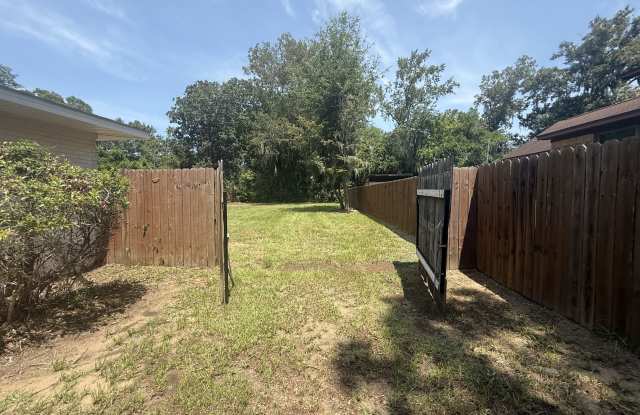 2803 Smilax Avenue Gallery 2