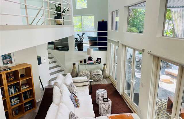 8235 Sunnysea Drive Gallery 3