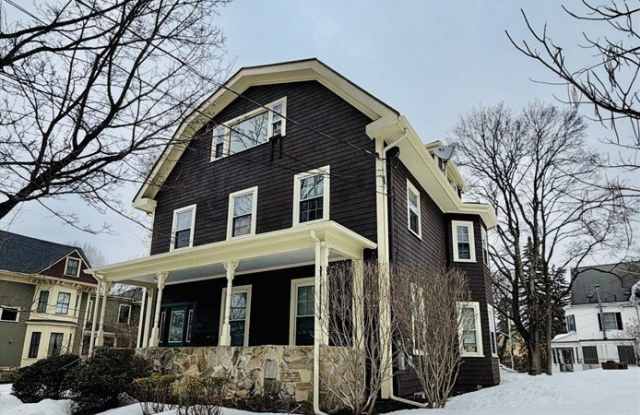 168 Walnut Street unit: 2 photos photos 168 Walnut Street unit: 2 photos photos