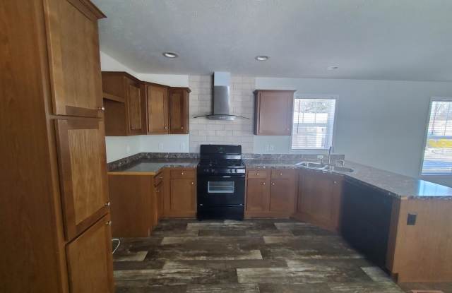 18 Eagle Vista Lane - 18 Eagle Vista Lane, Oakland County, MI 48359