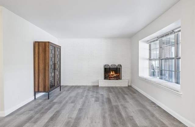 4517 S Peoria Avenue Gallery 4