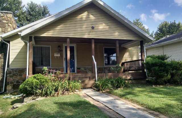 2 bedroom, 1 Bath Home: Bryan Park! - Available August 2027! photos photos