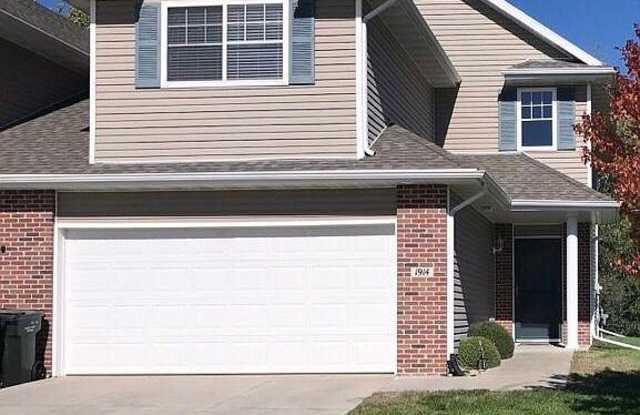 1914 N Gate Rd - 1914 North Gate Road, Lincoln, NE 68521