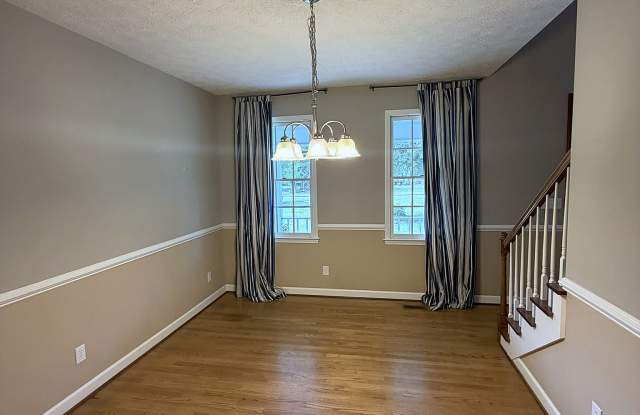 1604 Wedgewood Court Gallery 3