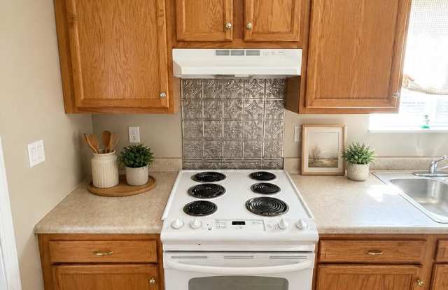 Brownstown Apartments Gallery 3