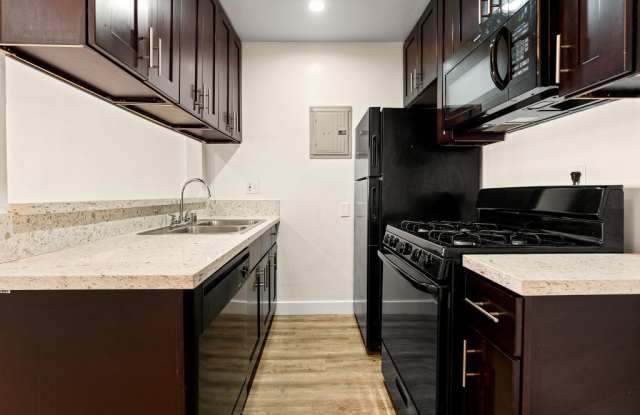 Riverside Apartments Gallery 3