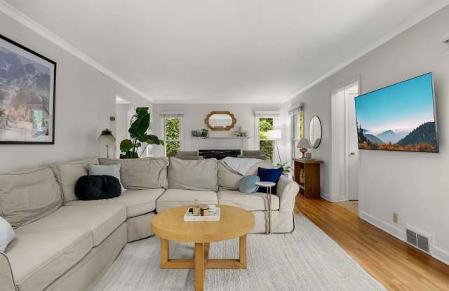 9100 Club Road Gallery 2